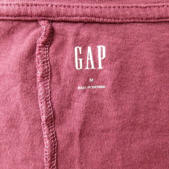 Gap Purple Relaxed Fit Rolled Short Sleeves Tee Shirt Size Medium - Picture 3 of 5